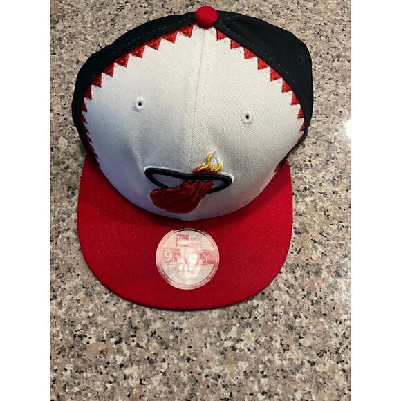 NEW Era Miami‎ Heat SnapBack Hat - Picture 2 of 12